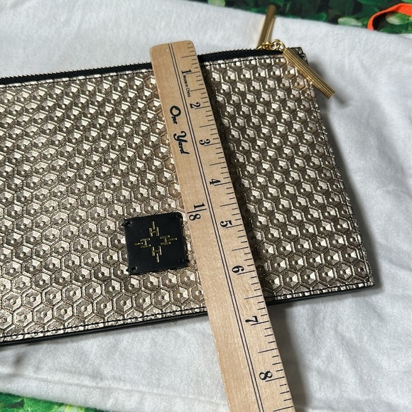 India Hicks Moonlight Metallic Gold Black Leather Clutch Wristlet NEW - Picture 13 of 16